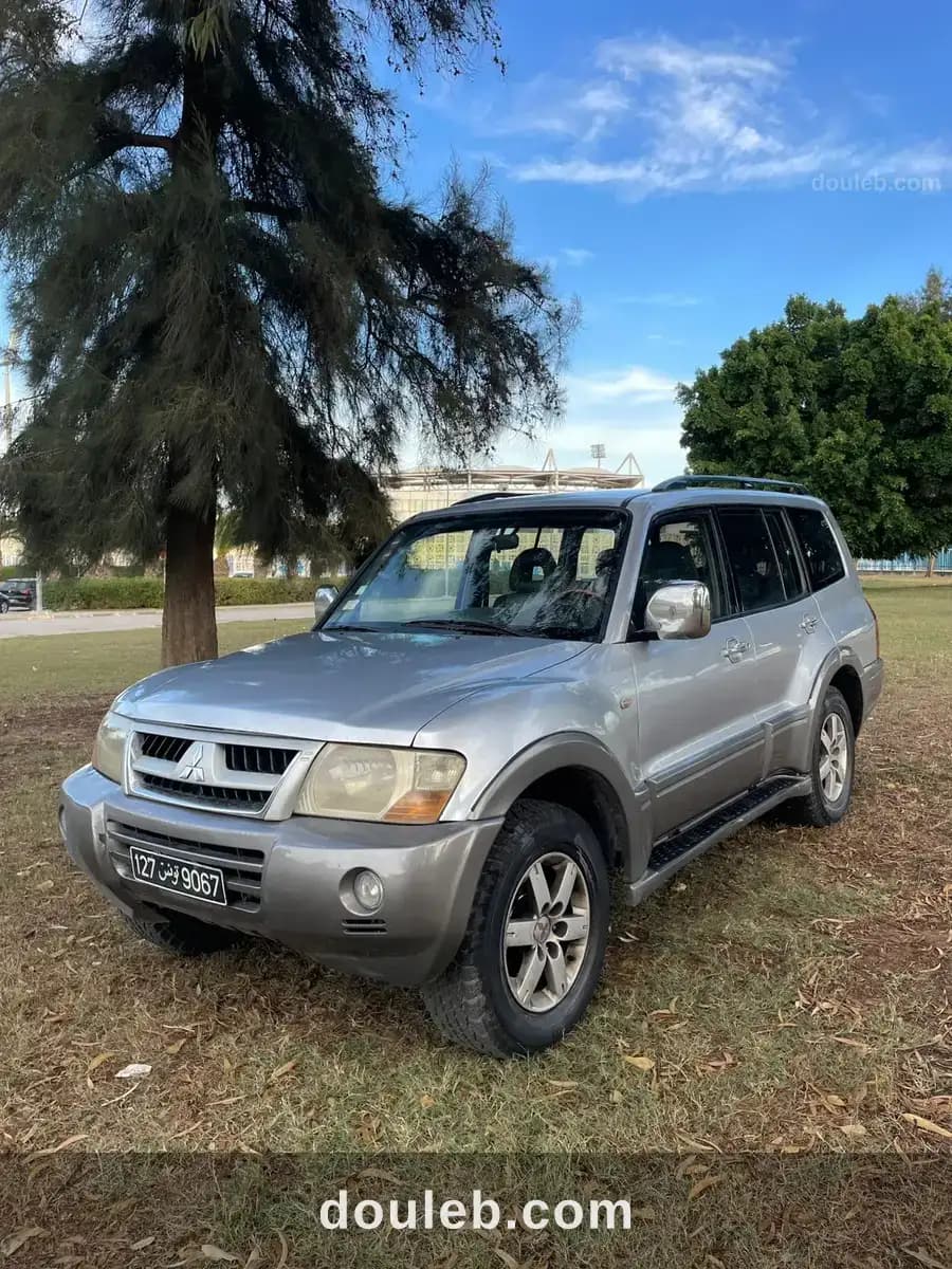 Mitsubishi pajero gls tu 127 année 2007 - Miniature 3