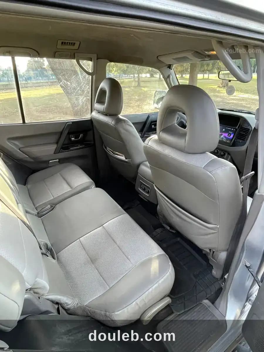 Mitsubishi pajero gls tu 127 année 2007 - Miniature 4