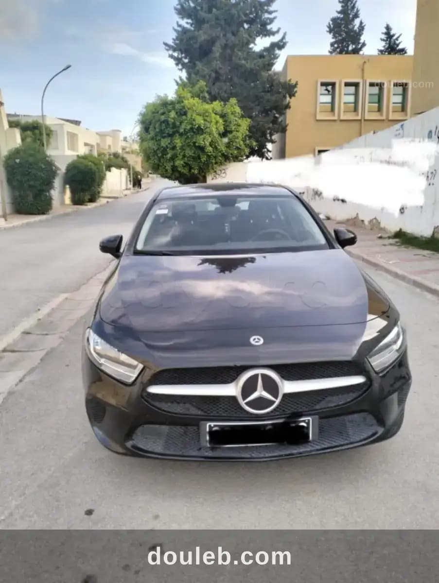 Mercedes classe a berline - Miniature 3