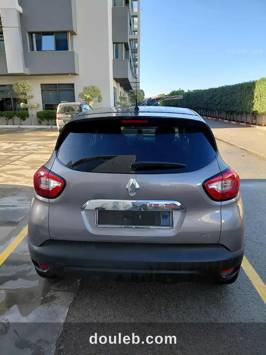 Renault captur - Miniature 2