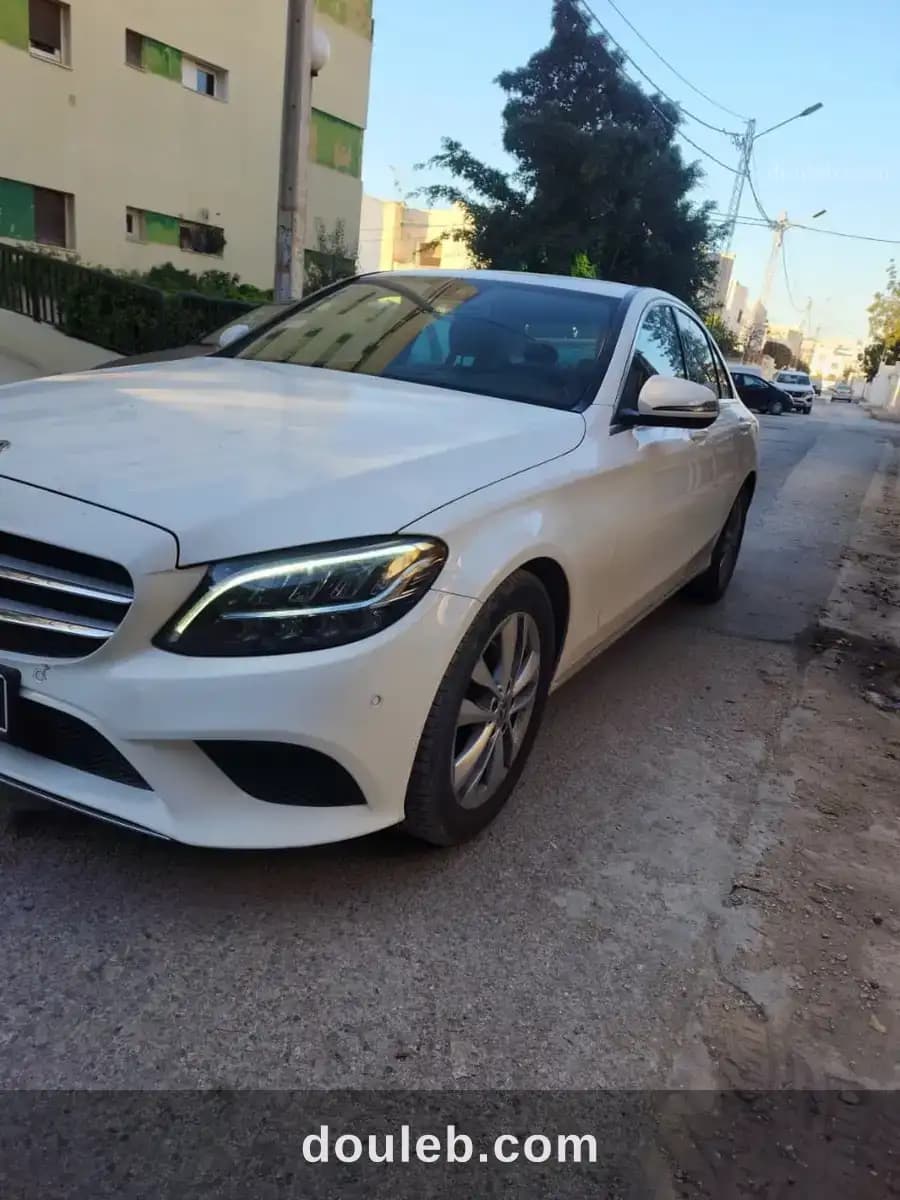 Mercedes benz classe c 180 w205 phase2 faible km - Miniature 3