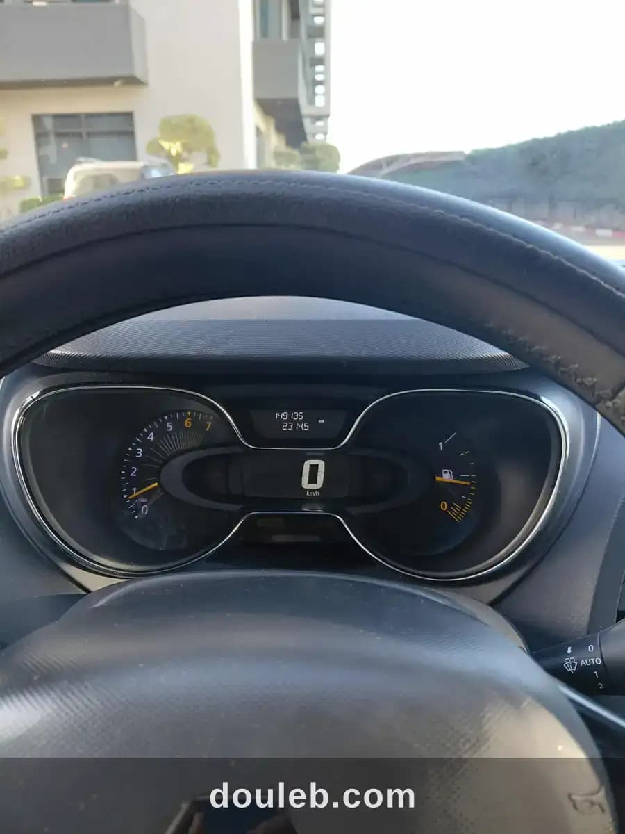 Renault captur - Miniature 3