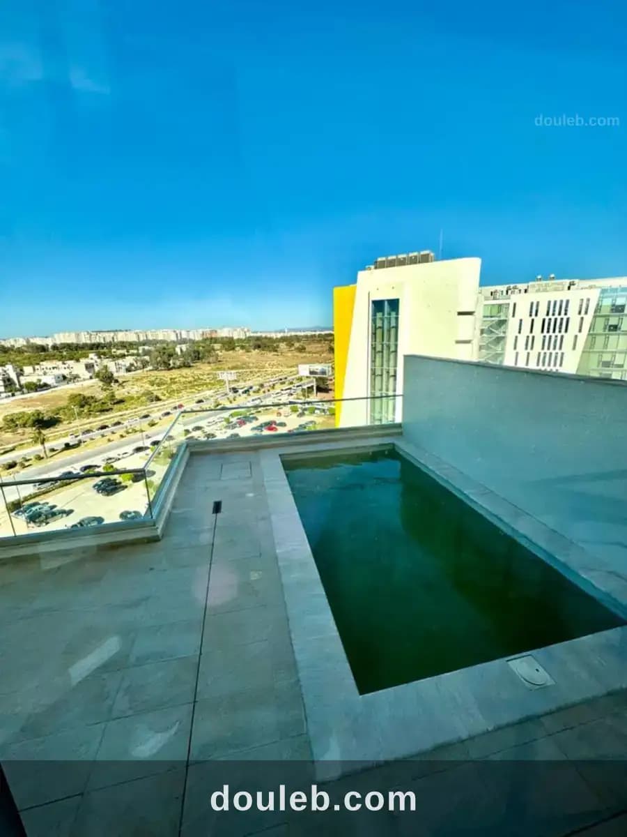 Penthouse s4 avec piscine au lac2 - Miniature 2