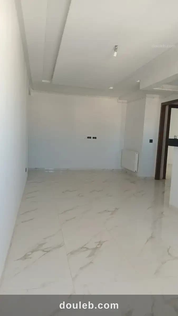 S plus 2 très lumineux jamais habité à l'aouina - Photo 1