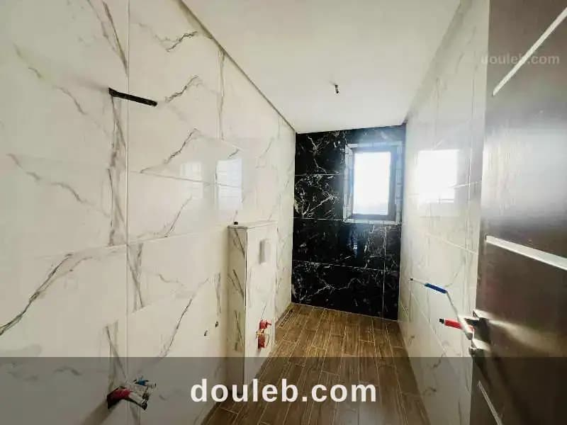 V565 villa madera bn - Miniature 5