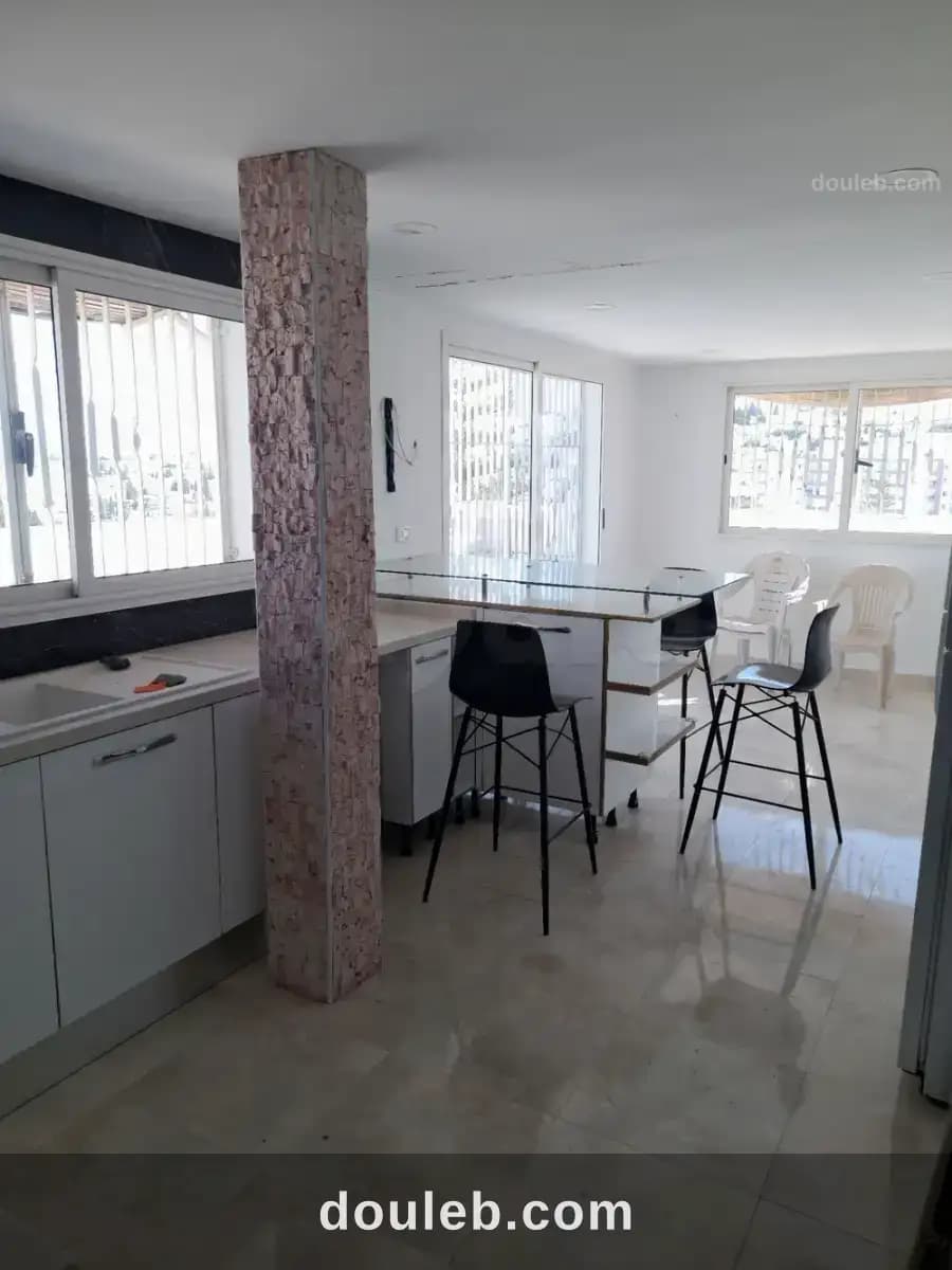 Etage de villa s3 avec terrasse à ennasr 2 - Miniature 5