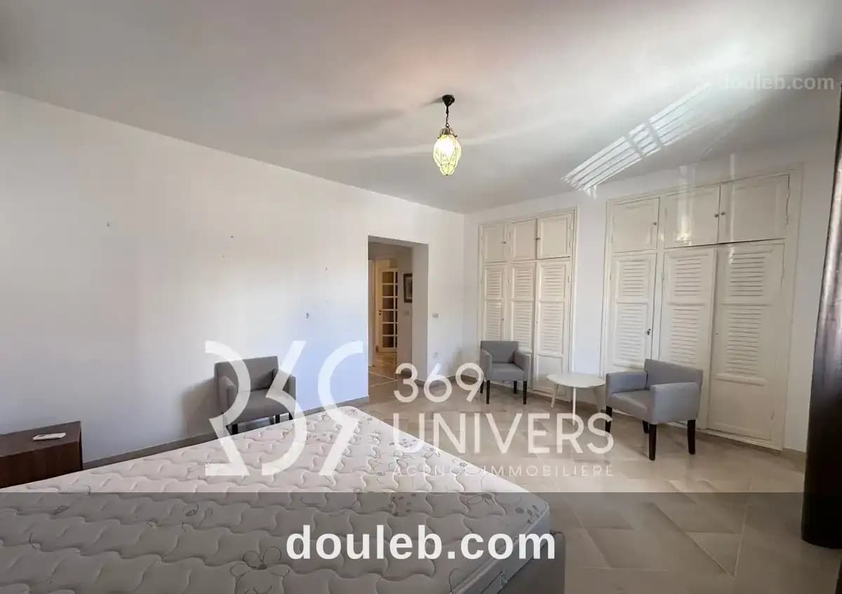 Appartement meublé à la marsa ref ra157 - Miniature 3