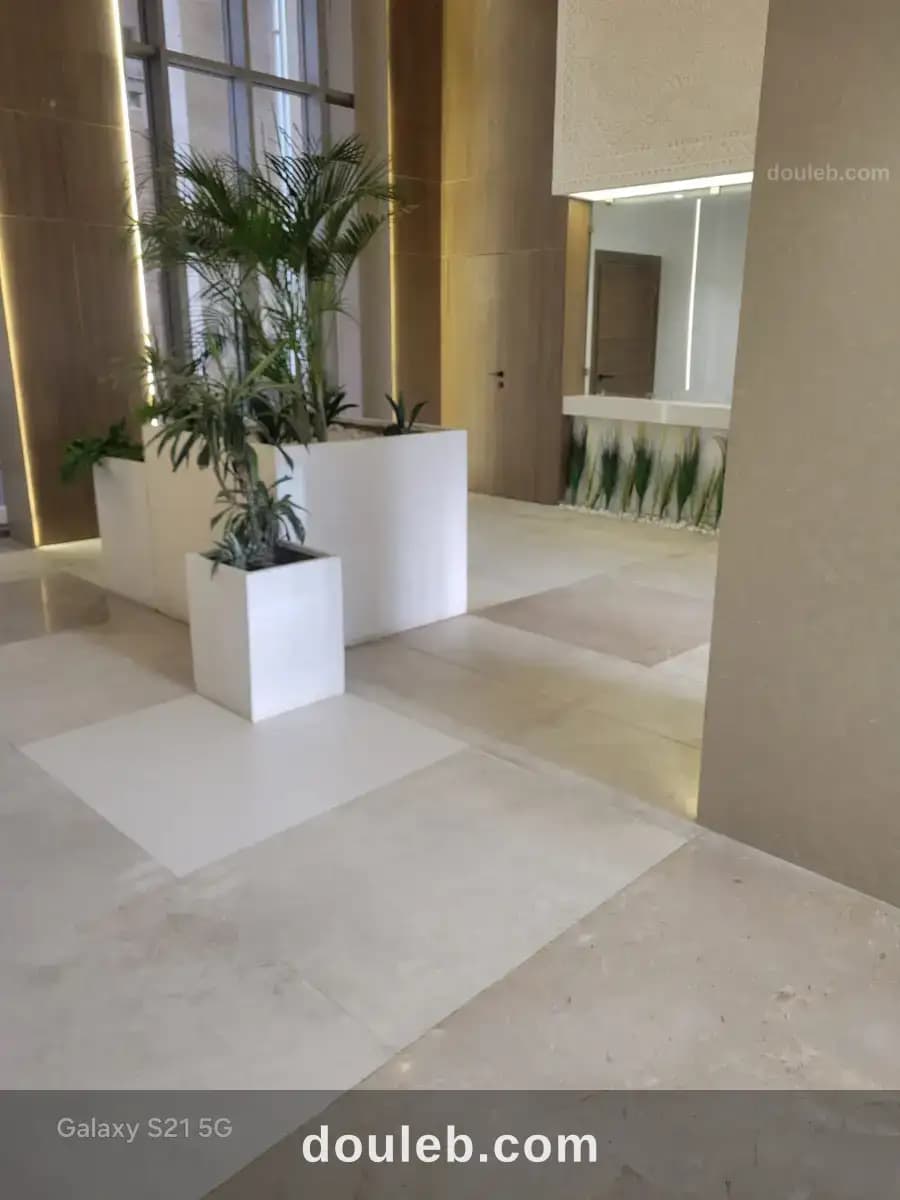 Appartement jamais habité à ain zaghouan nord - Miniature 3