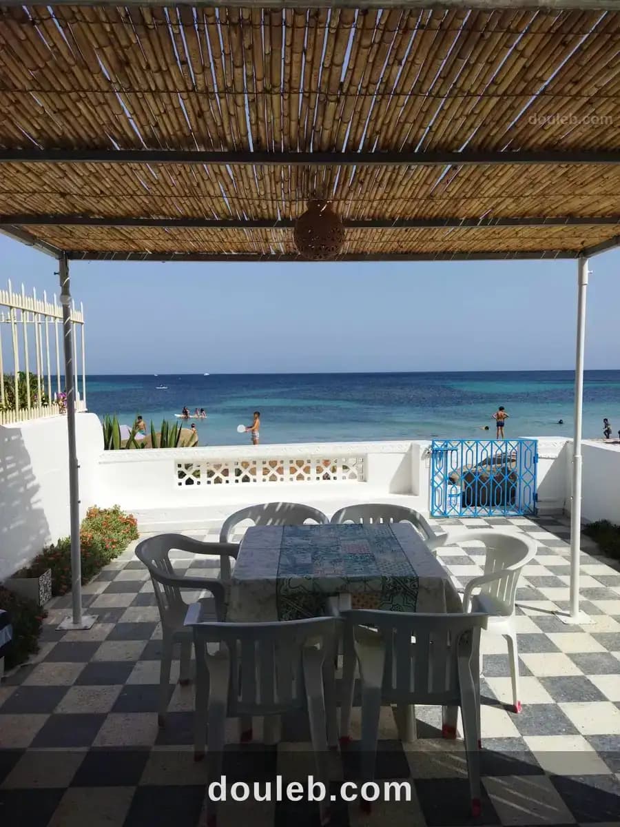 Maison à kelibia plage pieds dans l'eau - Photo 1