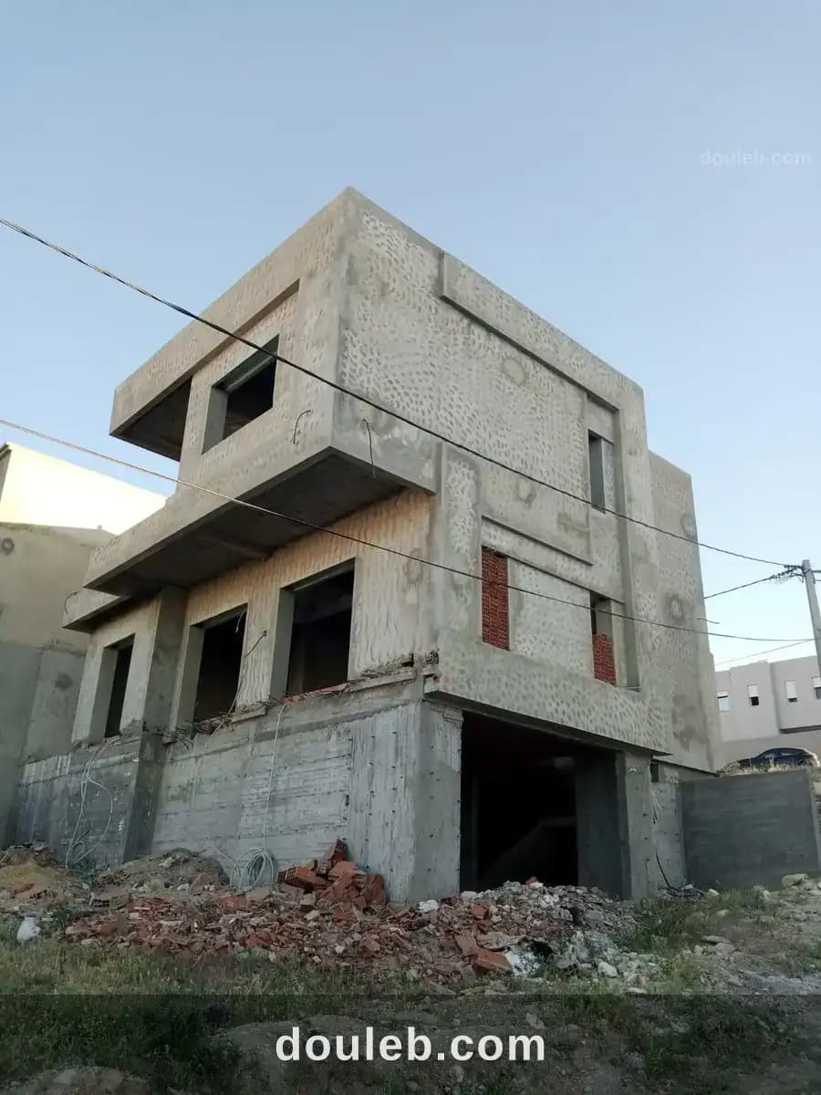 Villa inachevée à riadh andalous - Photo 1