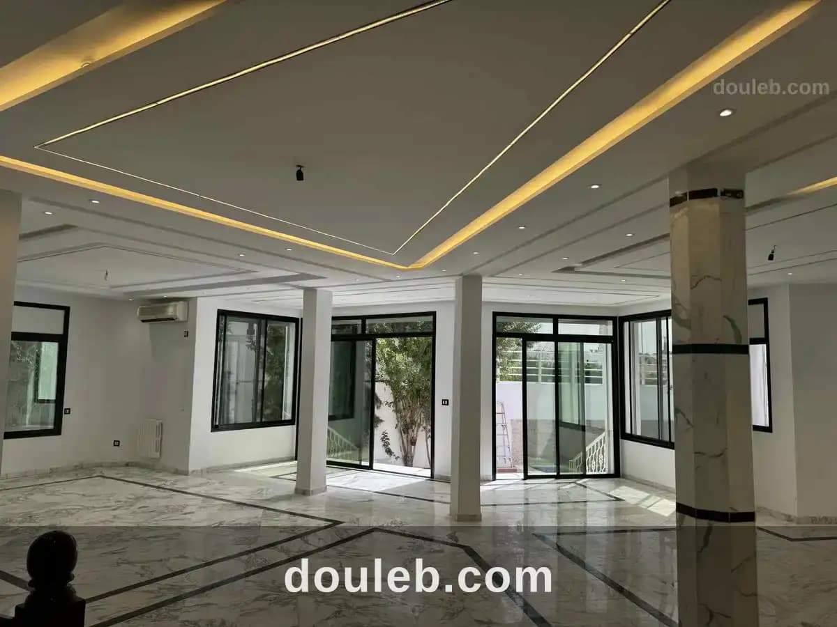 Belle villa 750 m2 au lac 1 - Miniature 3