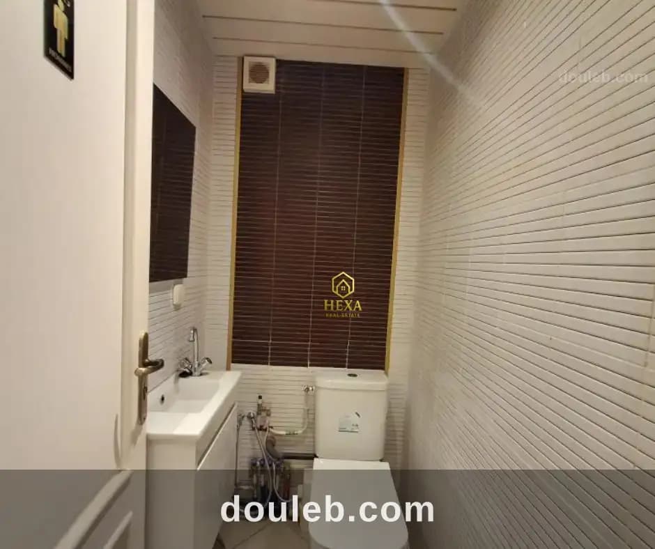 Hall 2 au lac 1 au 3eme etage - Photo 1
