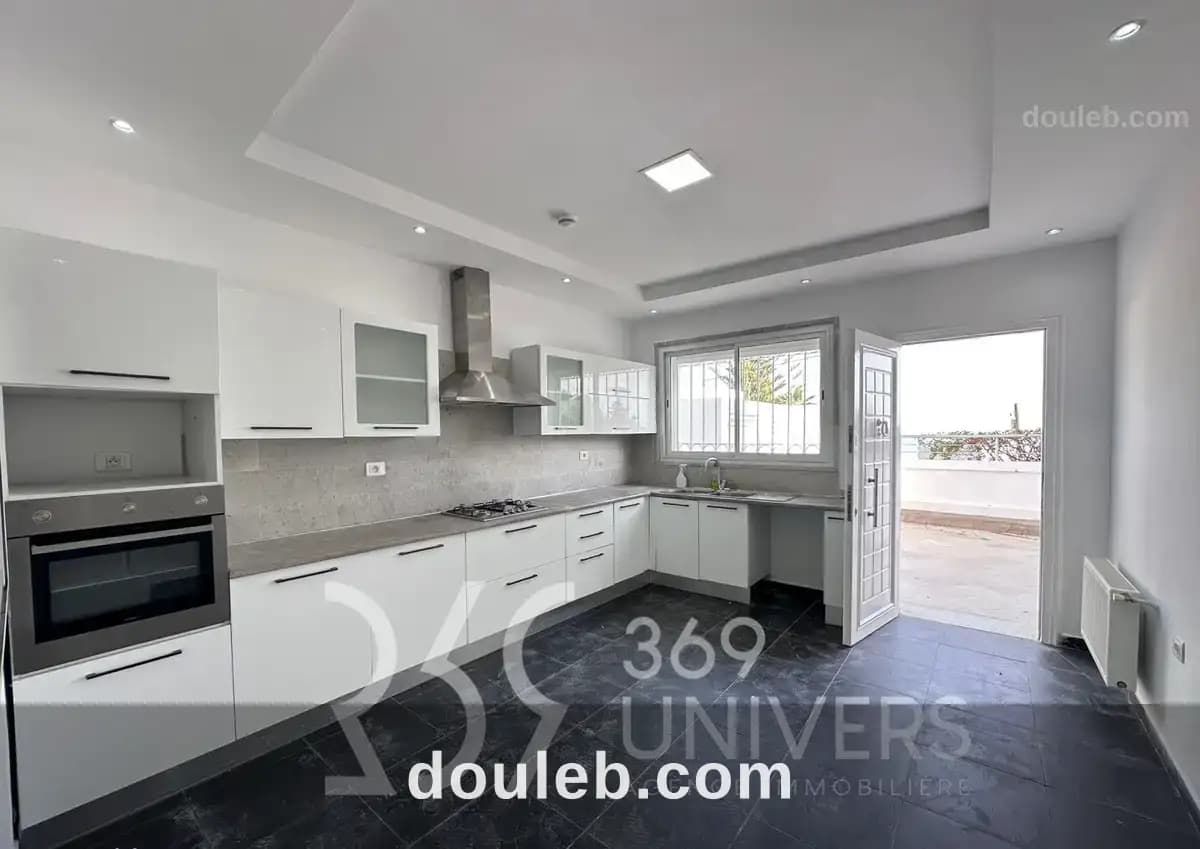 Triplex avec terrasse à la marsa ref rd074 - Photo 1