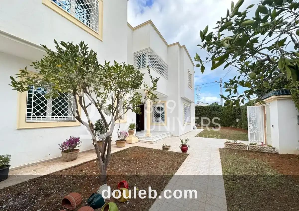 Villa avec jardin à la marsa ref rh137 - Photo 1