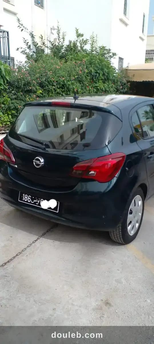 Opel corsa 5ch - Photo 1