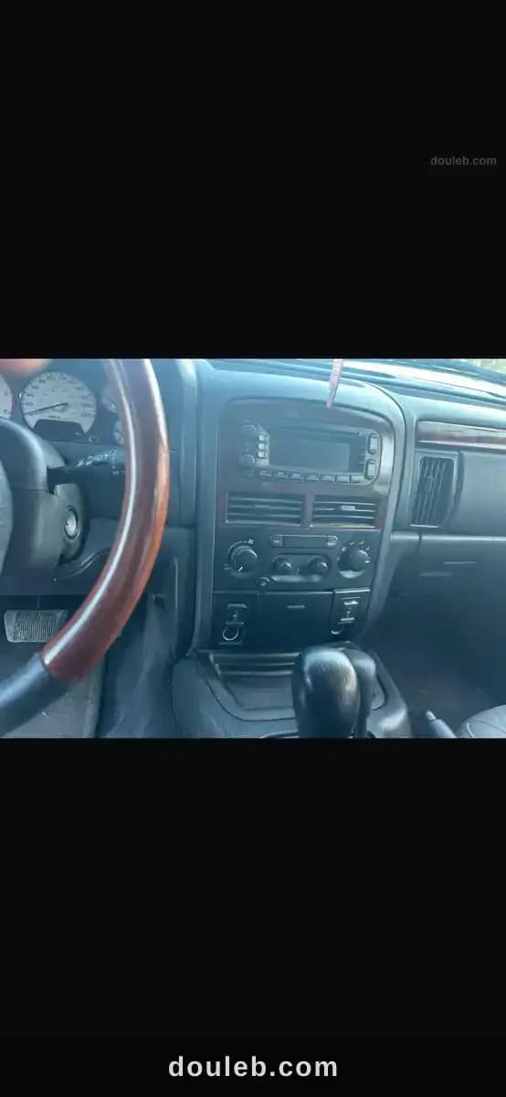 Jeep grand cherokee - Miniature 3