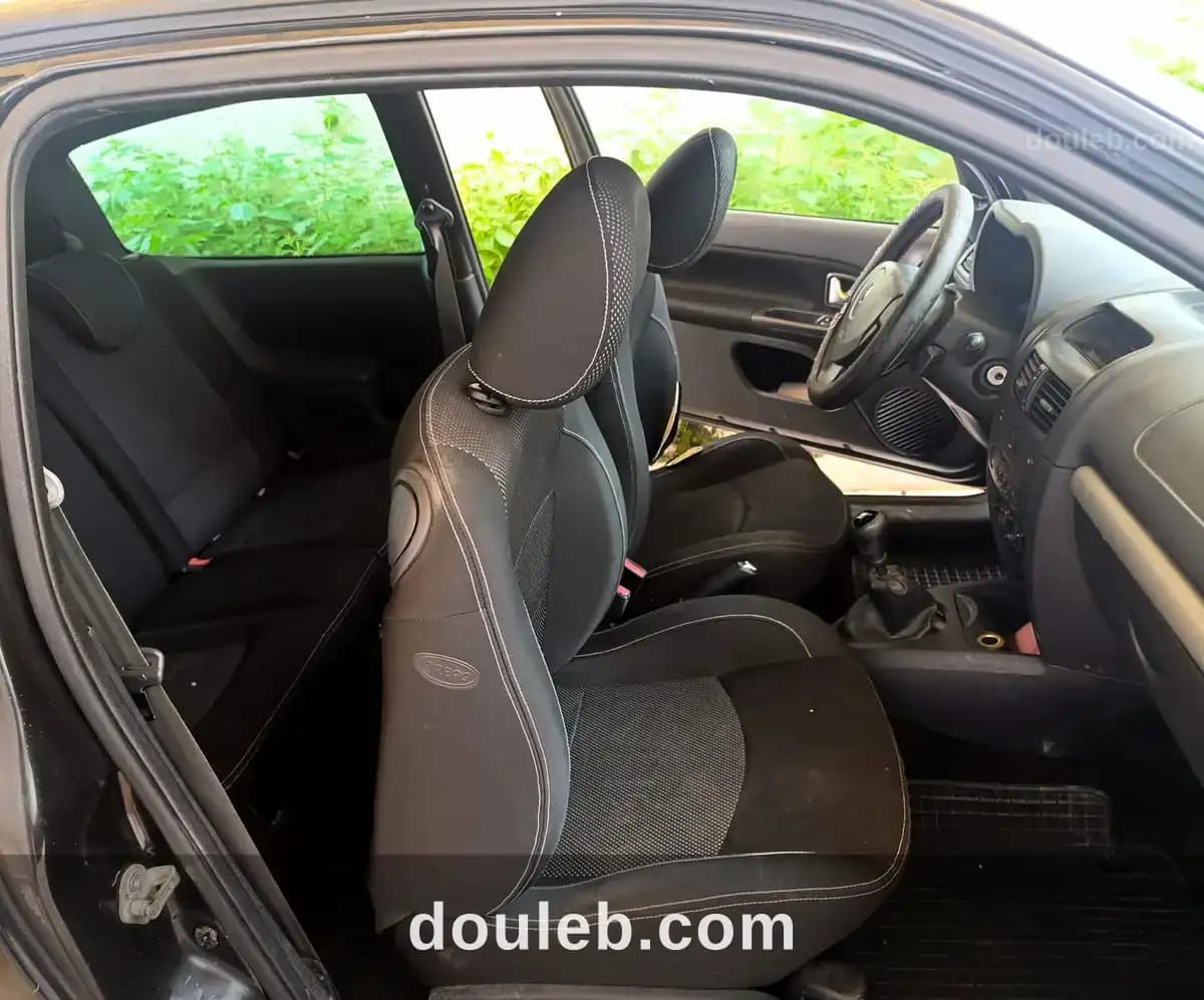 Renault clio campus 2 portes 2008 - Miniature 3