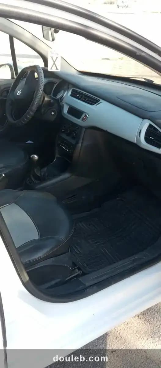 Citroen c3 2014 124000 km - Miniature 5