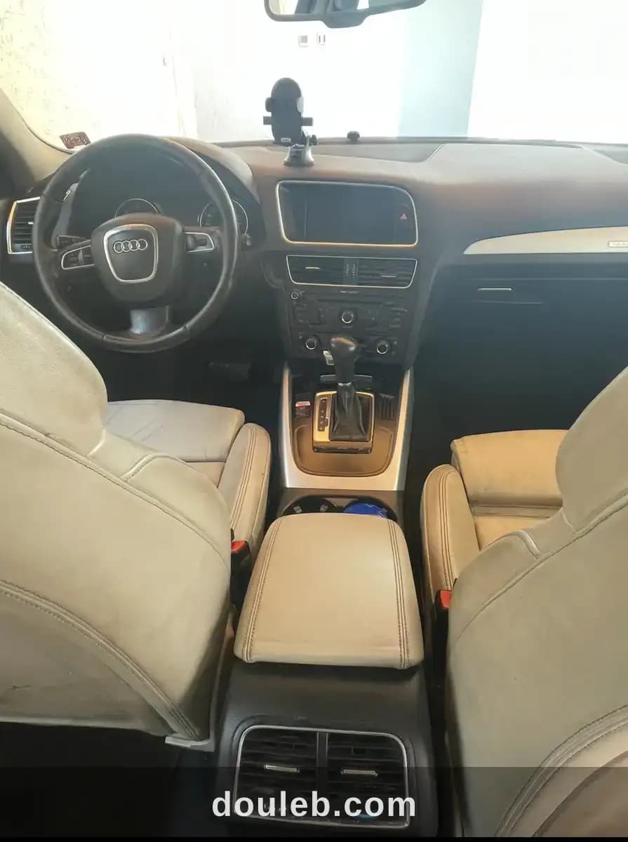 Audi q5 quattro 2l diesel 2010 boite auto - Miniature 4