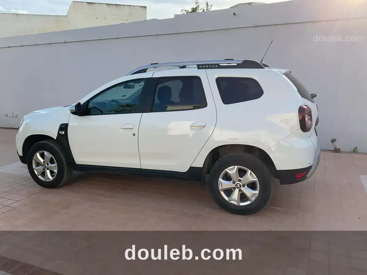 Dacia duster 4x4 - Miniature 2