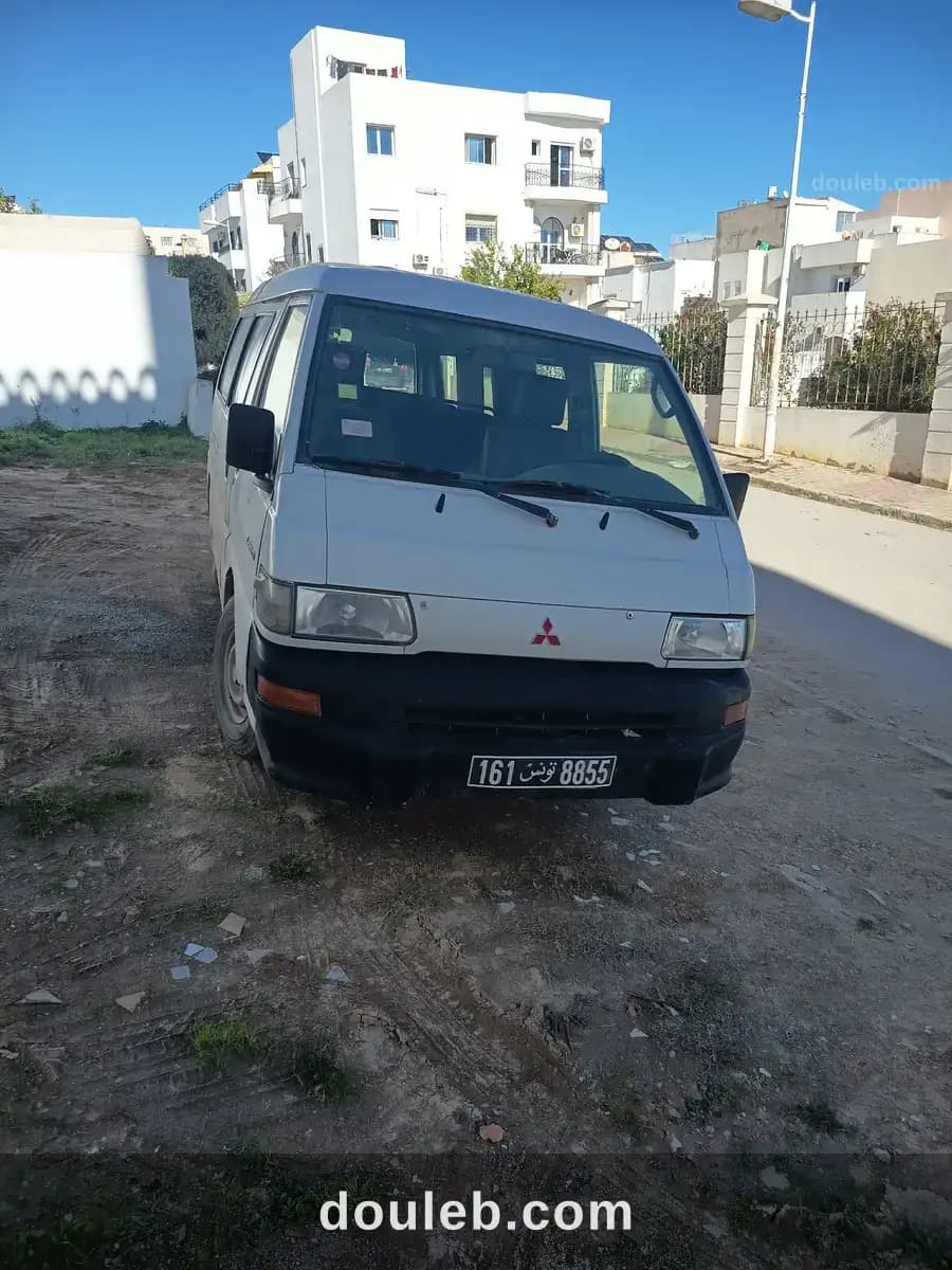 Mitsubishi 9 places - Photo 1