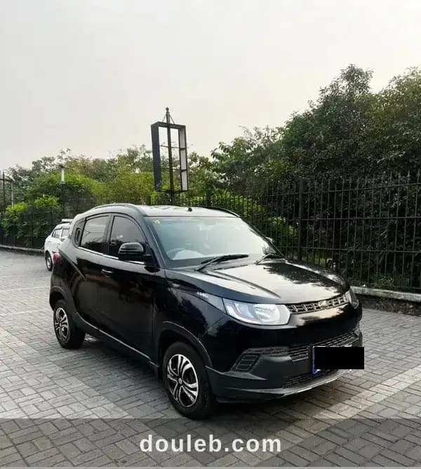 Mahindra kuv100 1ère main excellent état - Miniature 3