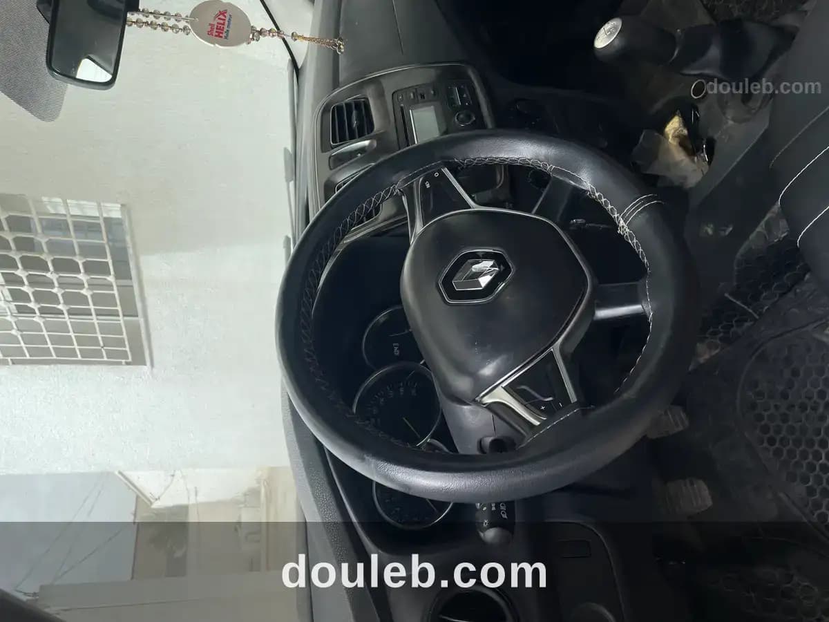 Renault symbol phase 2 - Photo 1