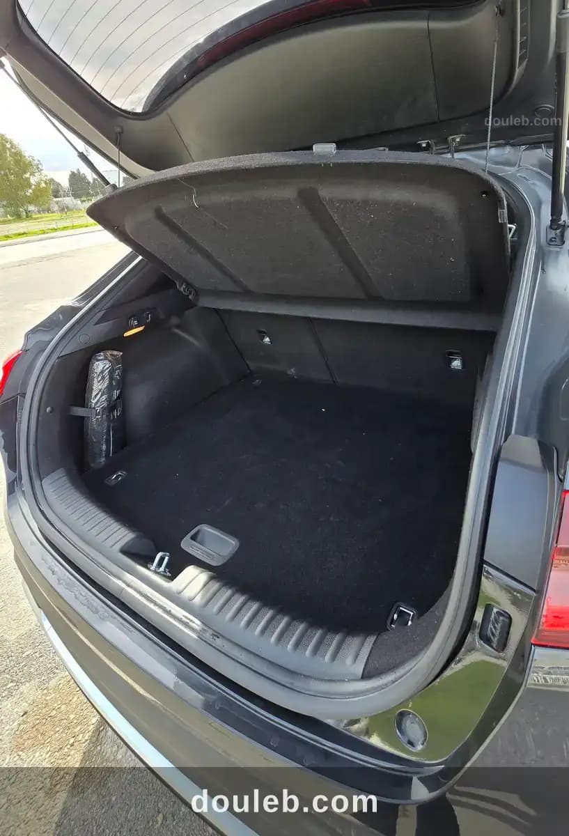 Voiture kia xceed - Miniature 5