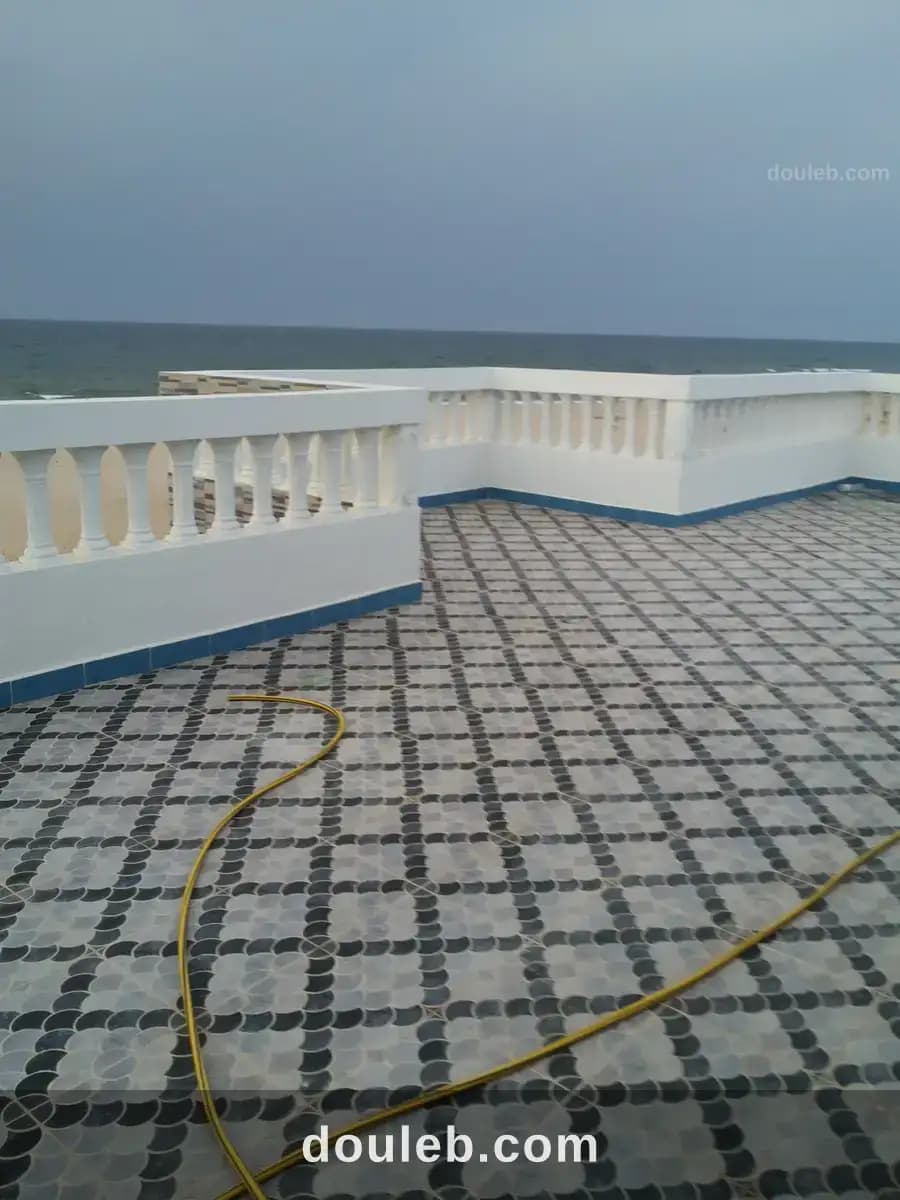 A ne pas rater villa pieds dans l eau - Miniature 3