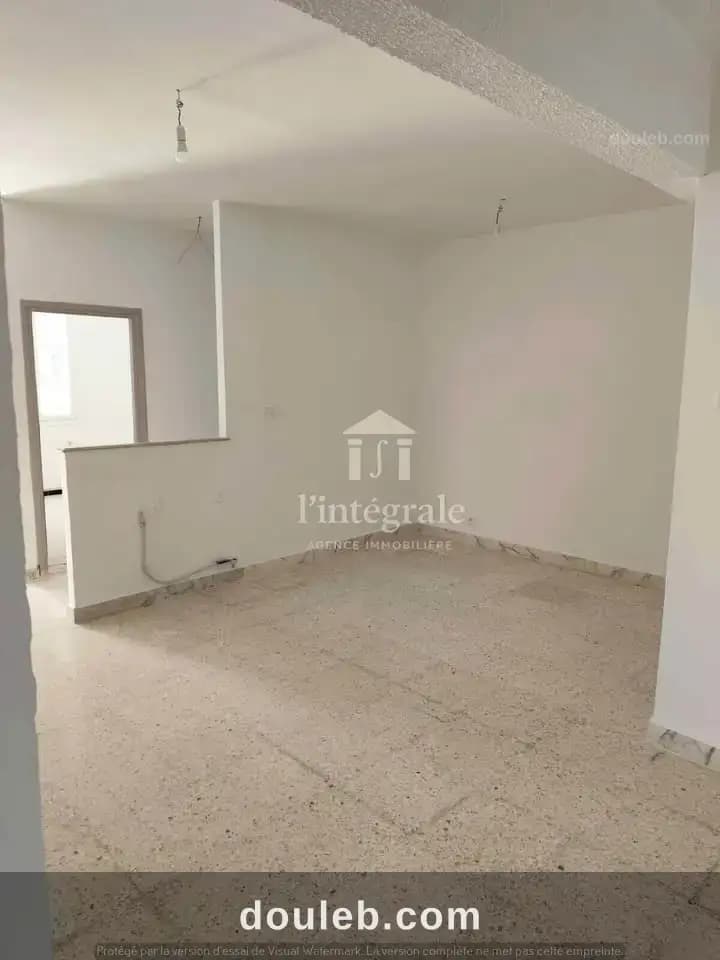 Rez de chaussée d'une villa à usage bureautique - Miniature 5