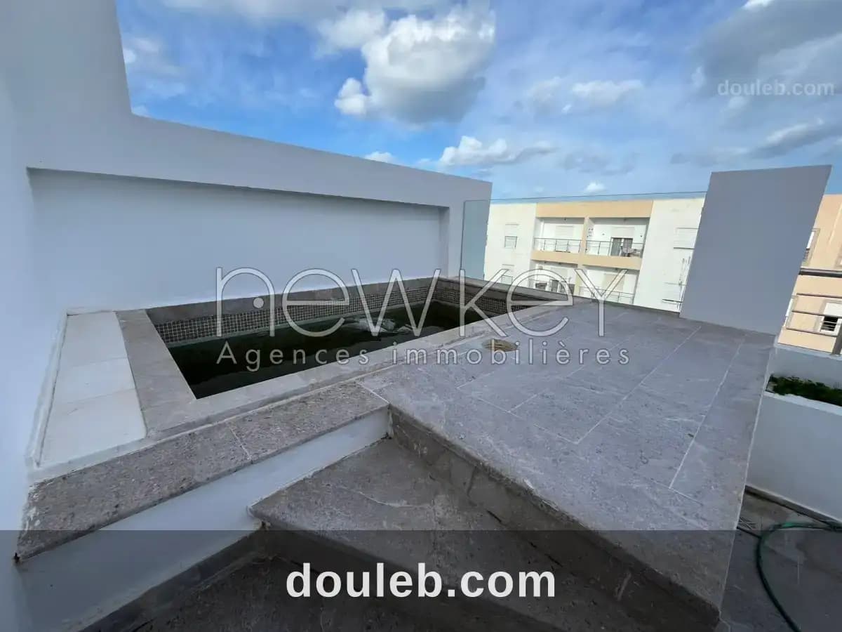 Triplex avec piscine à gammarth - Photo 1