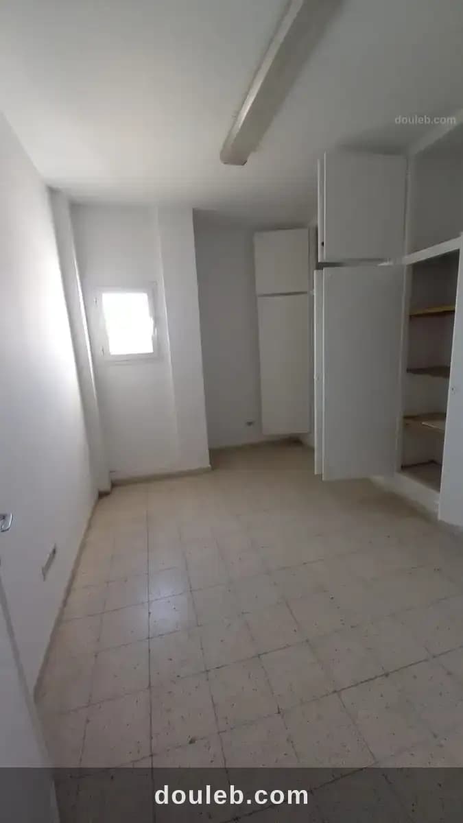 Al bureau s4 ariana ville - Photo 1