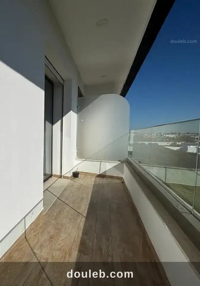 Bureau h2 de 100m2 à la soukra - Miniature 3