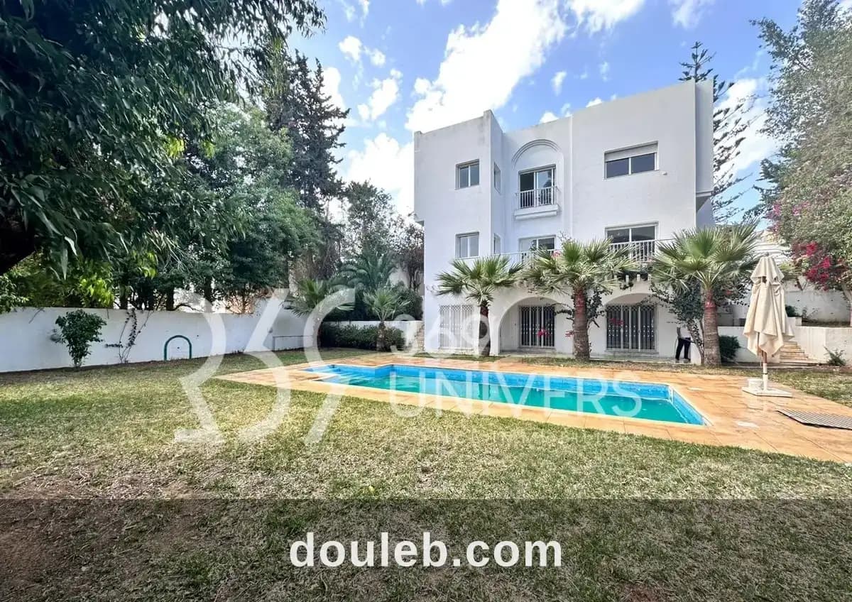Villa meublée avec piscine à gammarth ref rh165 - Photo 1