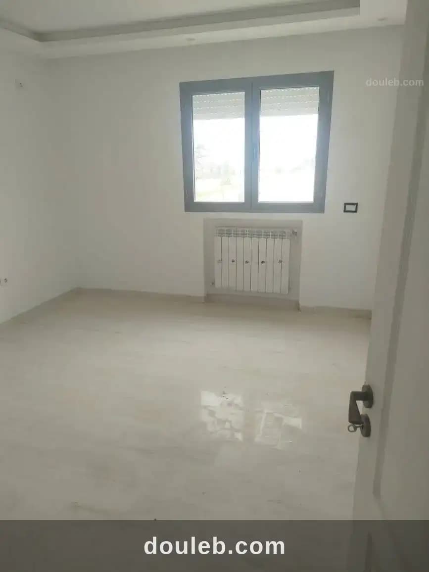 Étage de villa à chotrana 3 - Miniature 3