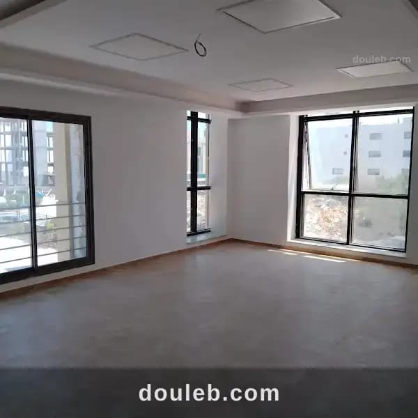 Open space 1200m2 au lac 3 - Miniature 2