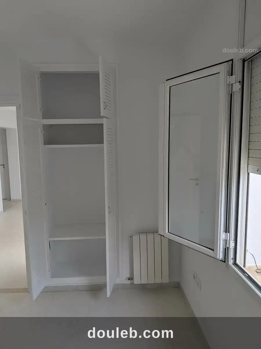 Appartement au rez de jardin d'une villa - Miniature 4