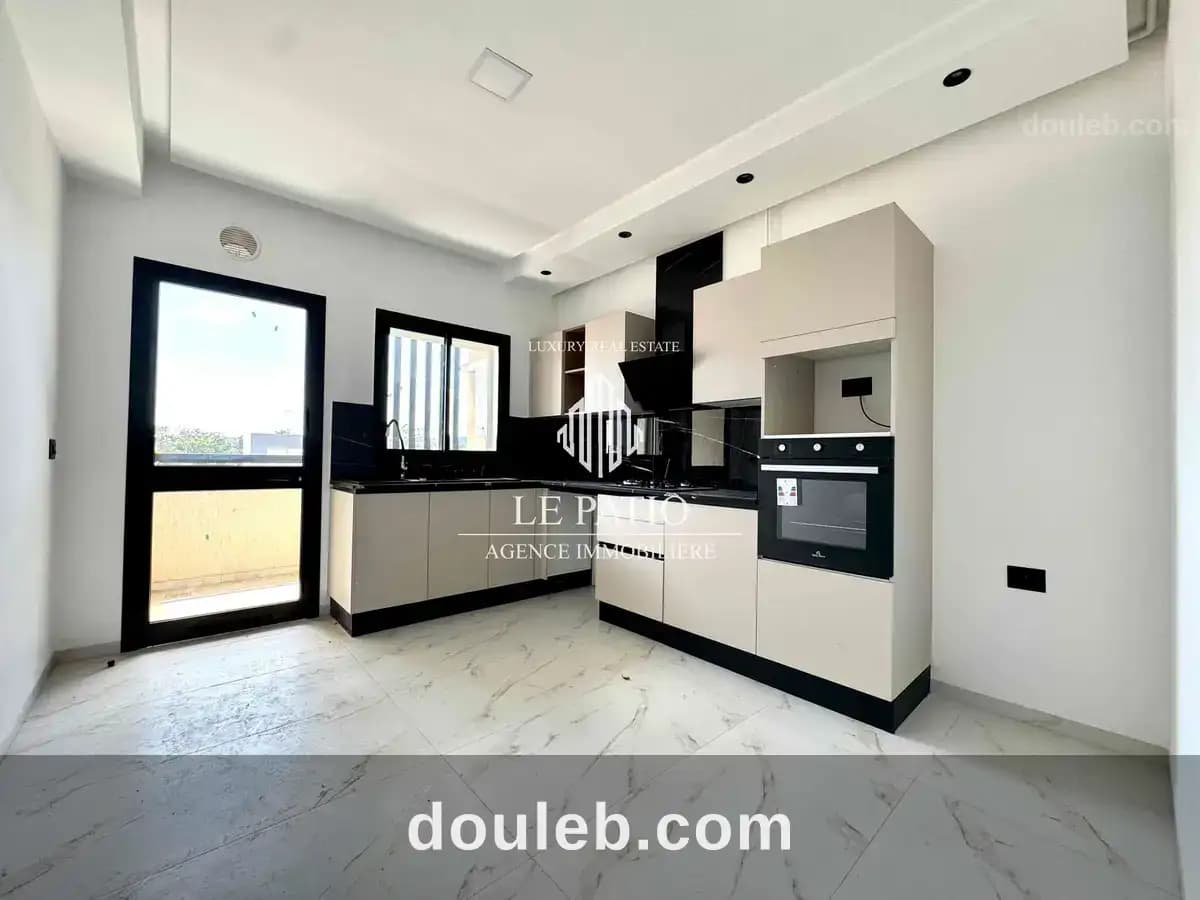 Appartement s2 neuf jamais habite a ain zaghouan - Miniature 2