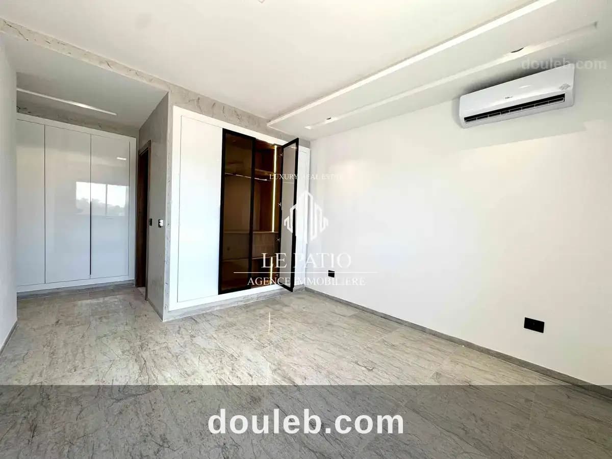 Appartement s2 neuf jamais habite a ain zaghouan - Miniature 3