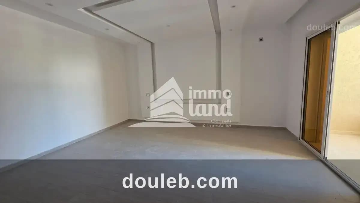 Triplex s5 avec jardin à la soukra - Miniature 4