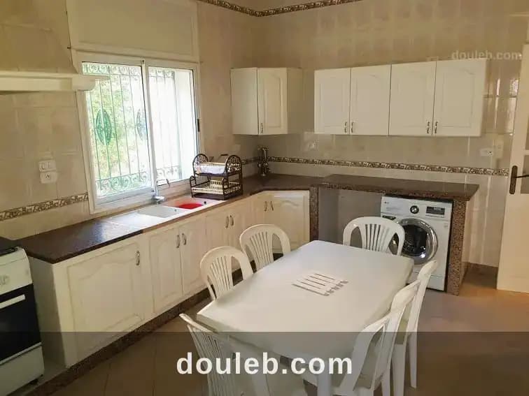 Etage de villa s4 meublé à ain zaghouan - Miniature 4