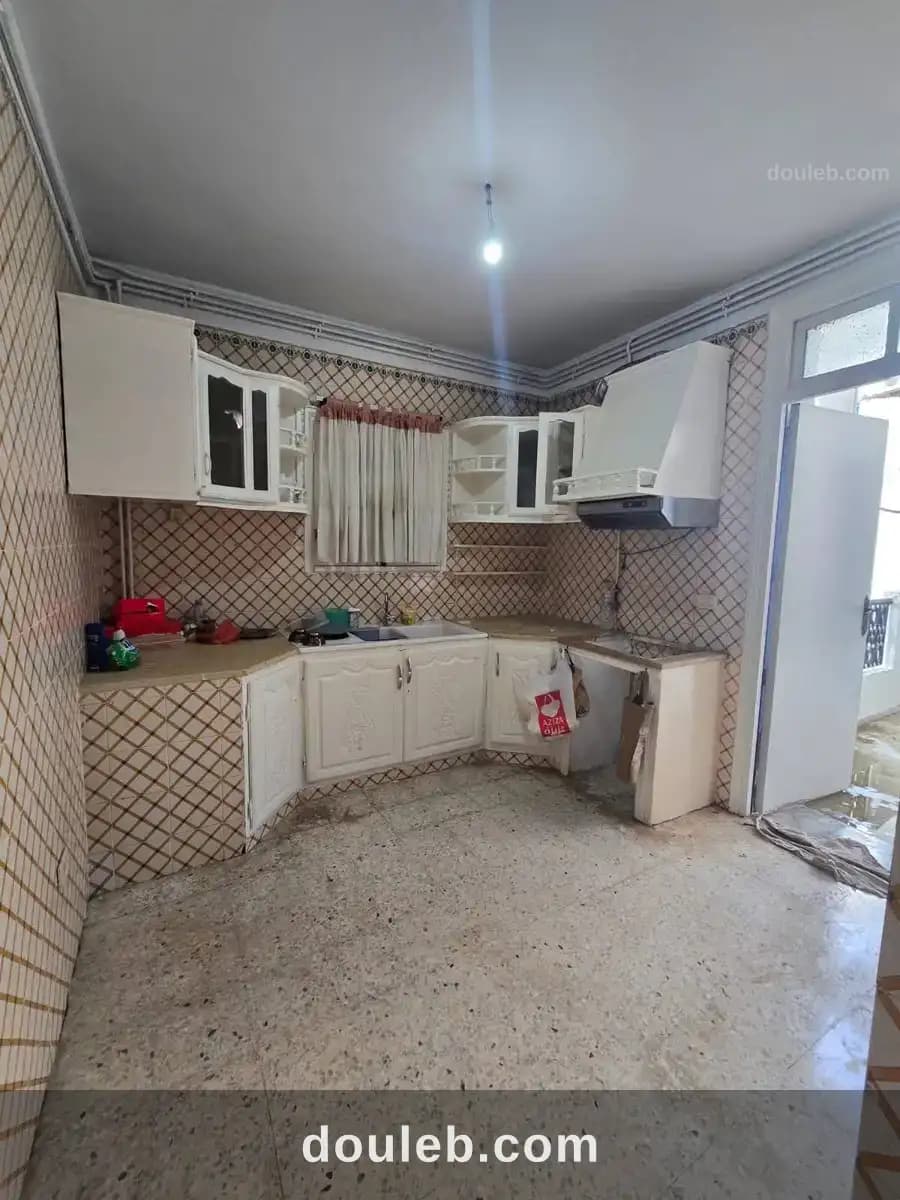 Appartement s3 khezama est plein zone touristique - Miniature 3