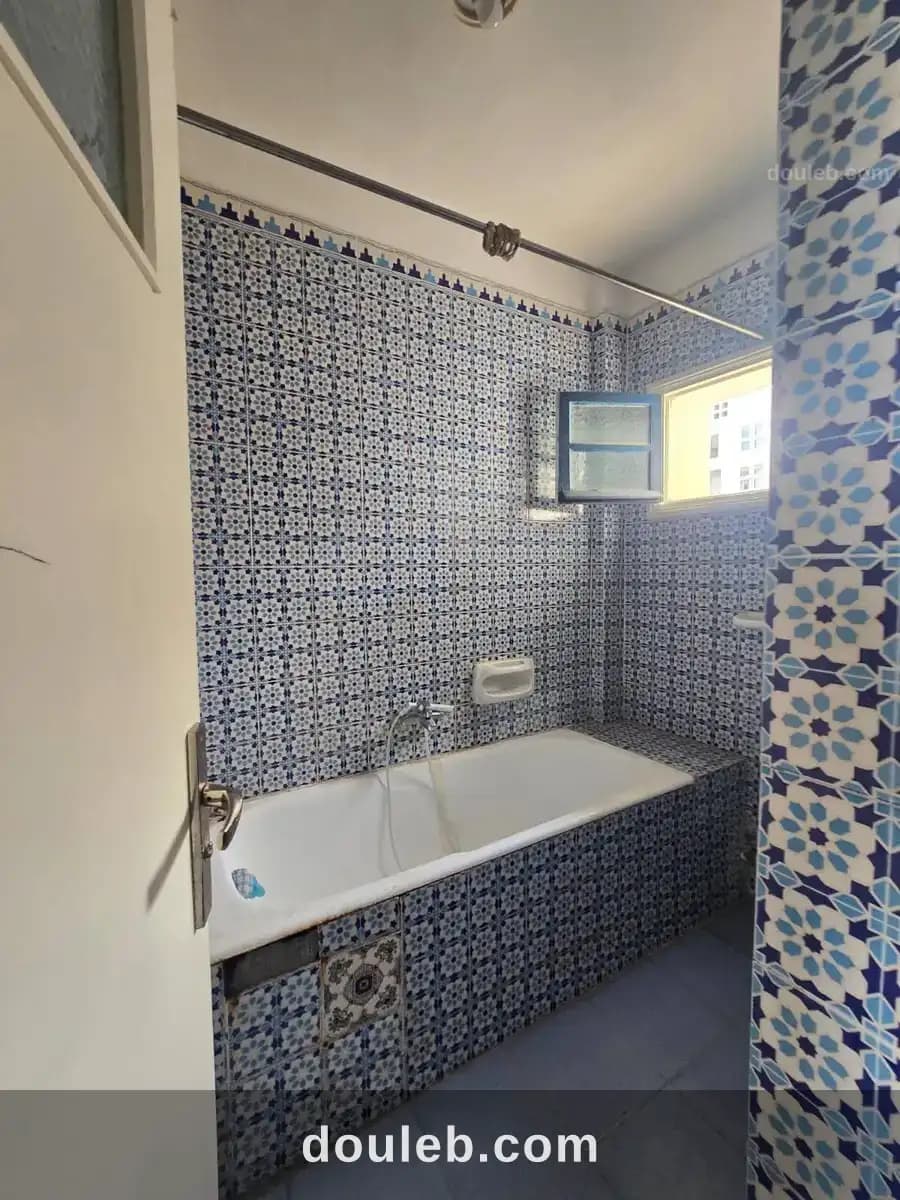 Appartement s3 khezama est plein zone touristique - Miniature 4