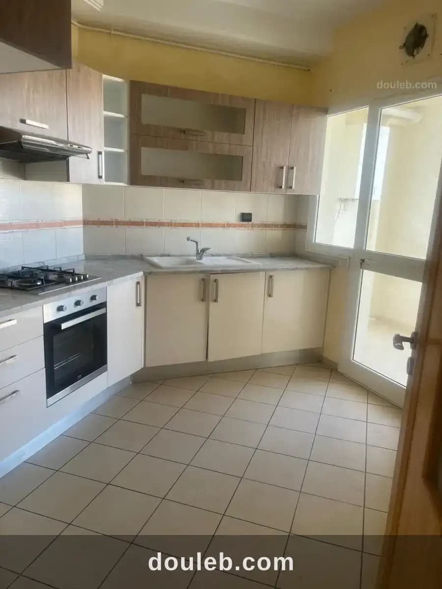 Bel appartement au 3ème étage - Miniature 3