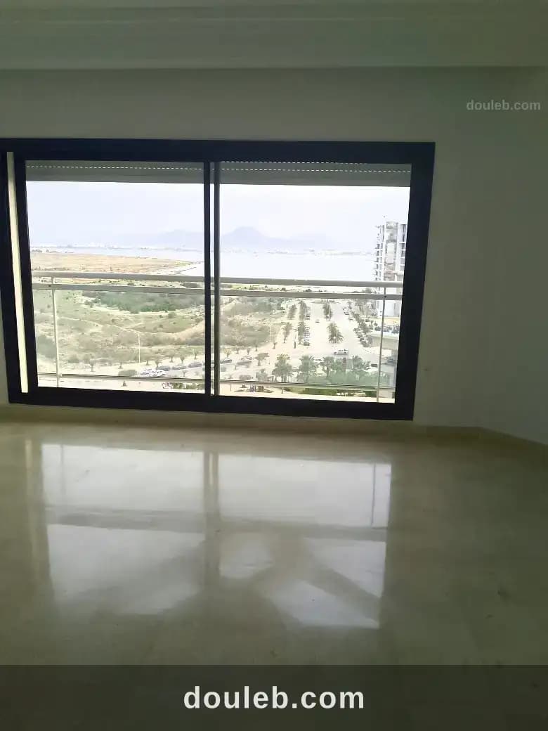 Beau duplex vue lac - Miniature 2