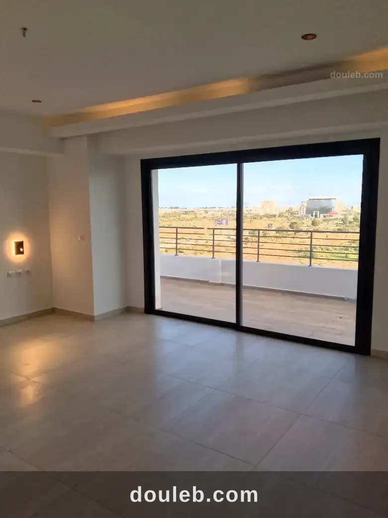 Penthouse au lac2 - Miniature 3