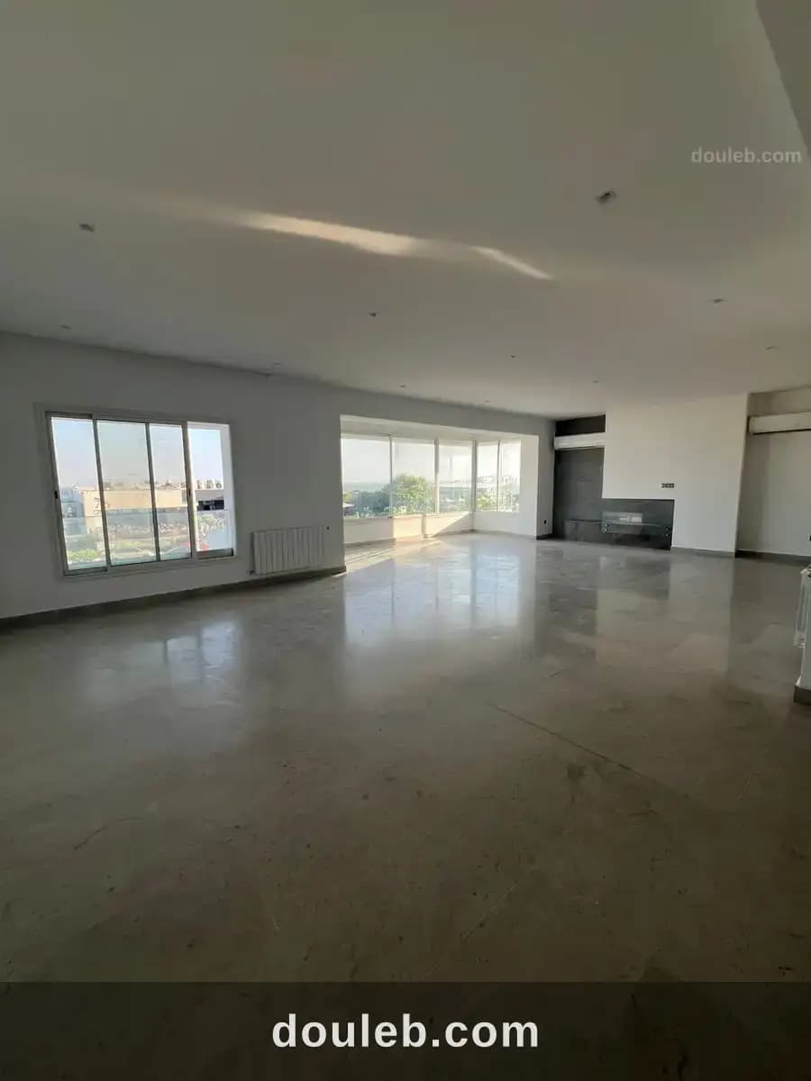 Etage de villa haut standing au lac 2 h3 - Photo 1