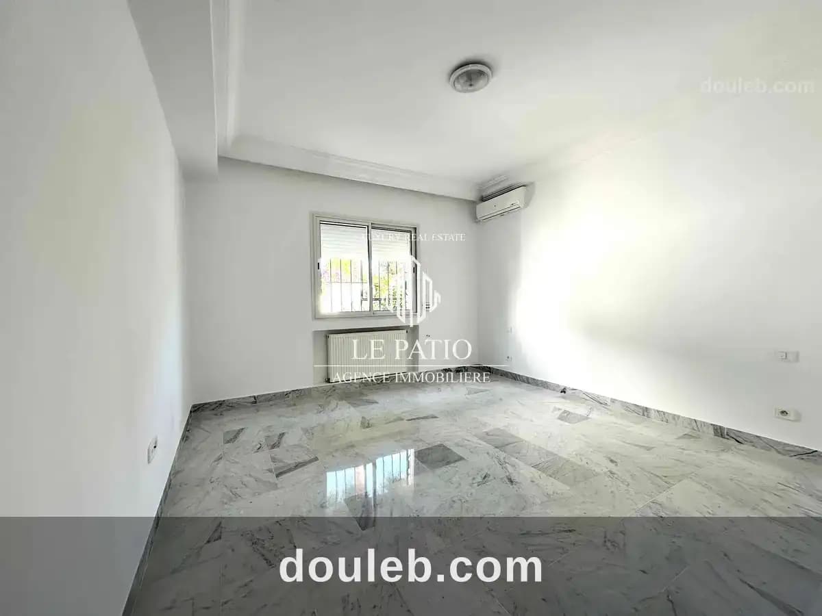 Appartement s3 avec jardin à la marsa - Miniature 4