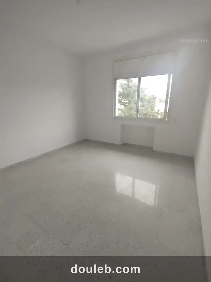 Un mignon studio s1 vide à menzah5 - Photo 1