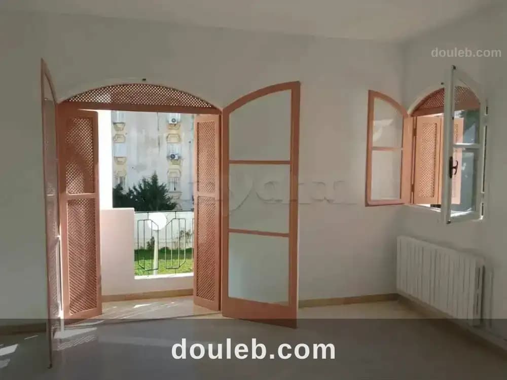 Un vaste appartement s3 à menzah9 - Miniature 2